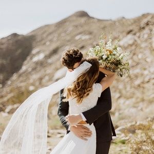 A La Robe - Barely There Veil